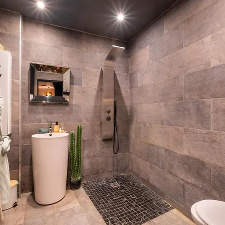 Détente Jacuzzi Privé Centre Apartamento Nimes