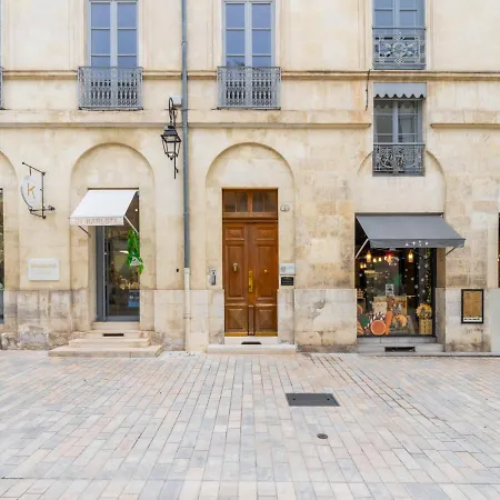 Avec Jacuzzi Prive Ideal Seul Ou Couple - Maison Carre *