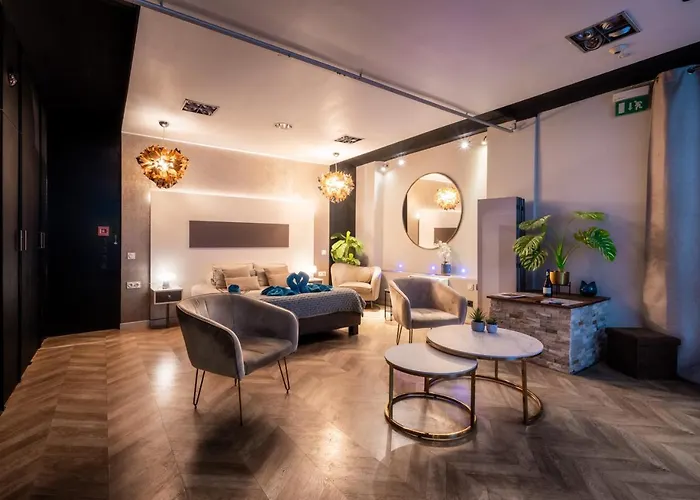 Avec Jacuzzi Prive Ideal Seul Ou Couple - Maison Carre アパート