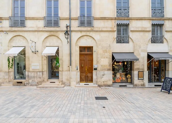 Avec Jacuzzi Prive Ideal Seul Ou Couple - Maison Carre *